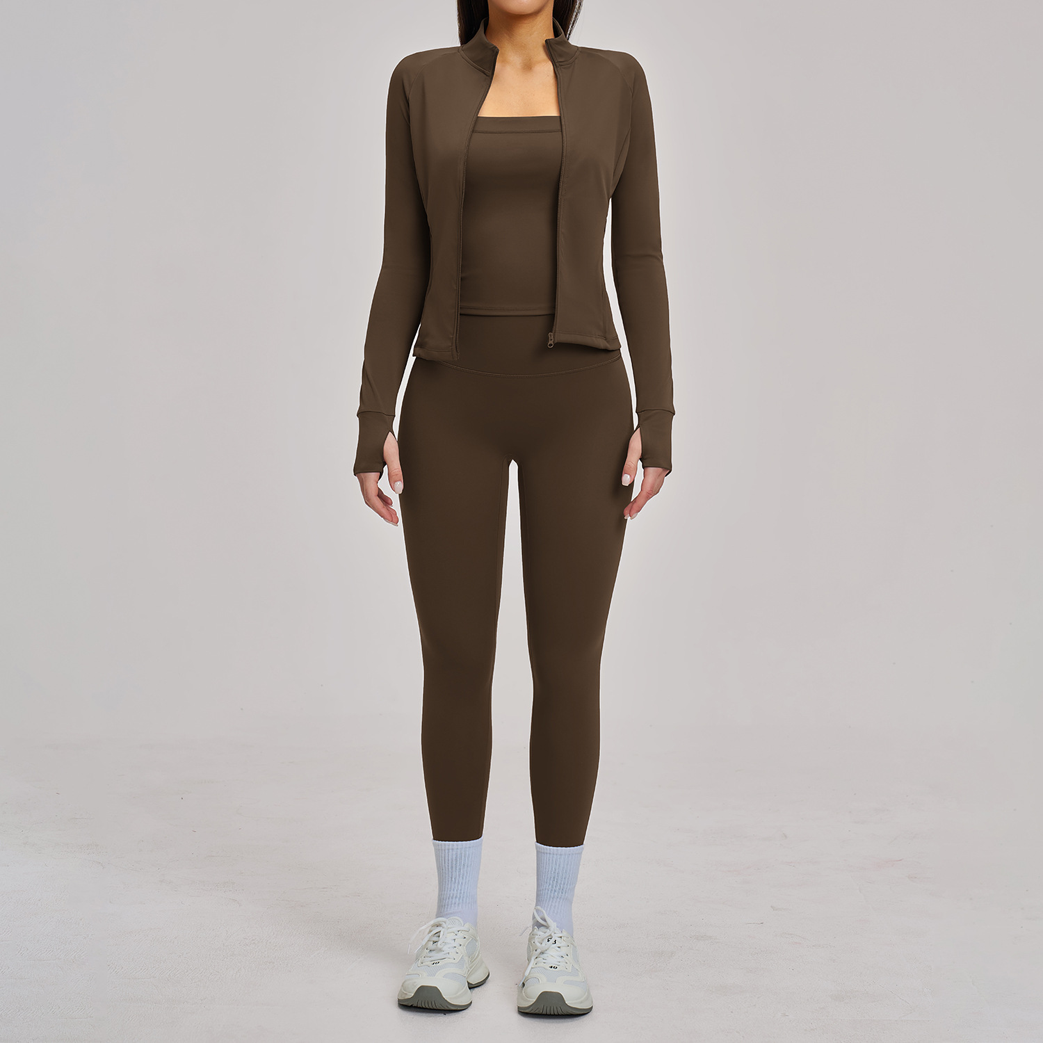 2/3-delige dames trainingspak  - Winter Clothing Logos recensie en prijs